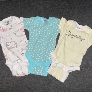 Baby clothes (newborn)